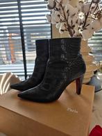 Originele Christian Louboutin enkellaarsjes maat 39, Ophalen of Verzenden, Zo goed als nieuw, Zwart