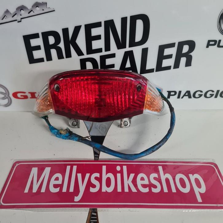 Kymco super 9 achterlicht unit, Fietsen en Brommers, Brommers | Tuning en Styling, Gebruikt, Ophalen of Verzenden