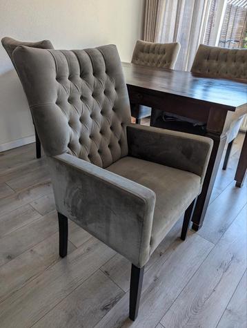 Taupe velvet eetkamerstoelen 2 stuks beschikbaar voor biedingen