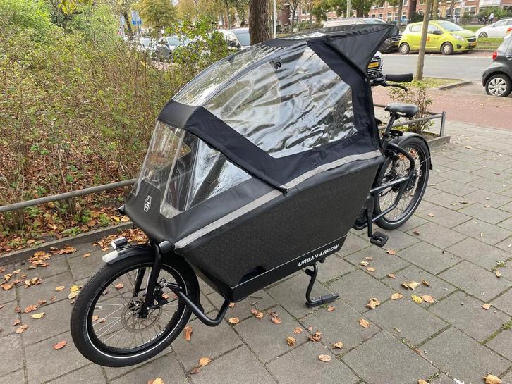 Urban arrow, Fietsen en Brommers, Fietsen | Bakfietsen, Zo goed als nieuw, Overige merken, 4 kinderen of meer, Elektrisch, Huif