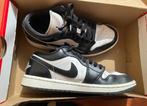 Nike Air Jordan 1 Low Black&white 38, Zwart, Nike, Ophalen of Verzenden, Sneakers of Gympen