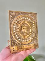 Vintage messing kalender eeuwigdurende zonnekalender, Ophalen of Verzenden