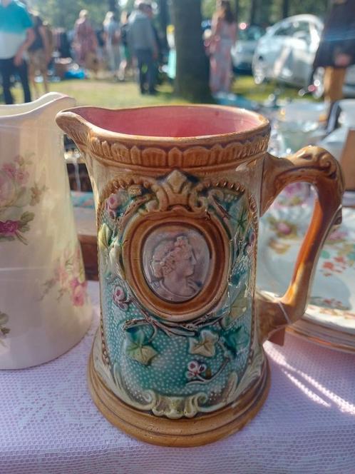 Zeer mooie oude Franse Barbotine kan met Camee hoofdje, Antiek en Kunst, Curiosa en Brocante, Ophalen of Verzenden
