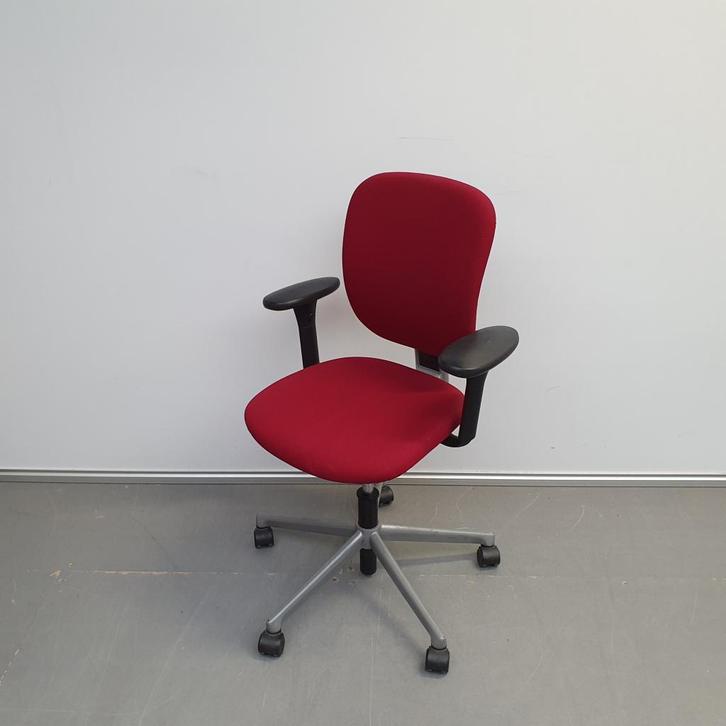 Ahrend 262 bureaustoel - rode stof, Huis en Inrichting, Bureaustoelen, Gebruikt