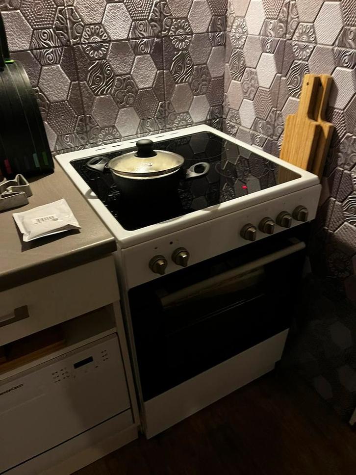 Inductie fornuis Pelgrim, Witgoed en Apparatuur, Fornuizen, Zo goed als nieuw, Vrijstaand, Inductie, 4 kookzones, Minder dan 85 cm