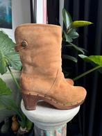 UGG  Clogs women BOOTS leather. Size 37, Kleding | Dames, Schoenen, Verzenden, Zo goed als nieuw, Zwart
