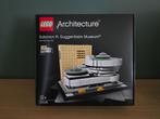 Lego Architecture 21035 Solomon R. Guggenheim Museum, Ophalen of Verzenden, Nieuw, Complete set, Lego