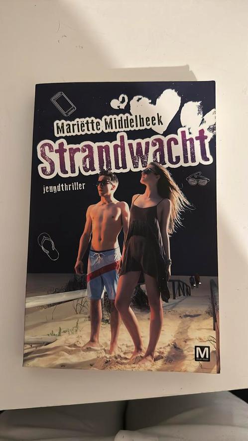 Mariëtte Middelbeek - Strandwacht, Boeken, Kinderboeken | Jeugd | 10 tot 12 jaar, Zo goed als nieuw, Ophalen of Verzenden