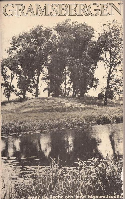 Hulst, G.F.van der - Gramsbergen waar de Vecht ons land binn, Boeken, Geschiedenis | Stad en Regio, Gelezen, 20e eeuw of later