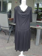 Jurk Waterval hals Maat L ZWART, Zwart, Knielengte, Gedragen, Ophalen