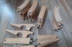 Houten treinbaan >40 en wagons en onderdelen, Kinderen en Baby's, Speelgoed | Houten speelgoed, Ophalen, Gebruikt, Overige typen