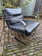 Conform Shabby Fauteuil zwart leer mooie staat, Huis en Inrichting, Fauteuils, Ophalen, Modern Design Tijdloos Vintage Klassiek Industrieel Loungen