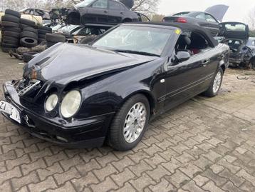 te koop in onderdelen mercedes clk 320