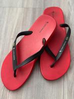 Teenslippers mt. 45/46, Ophalen of Verzenden, Zo goed als nieuw