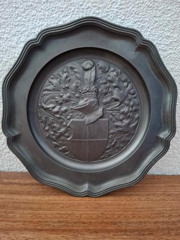 Tinnen wandbord beschikbaar voor biedingen