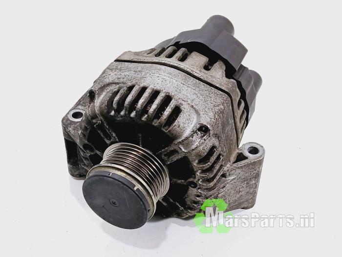 Dynamo van een Fiat Punto Grande, Auto-onderdelen, Motor en Toebehoren, Fiat, Gebruikt, 6 maanden garantie, 12 maanden garantie
