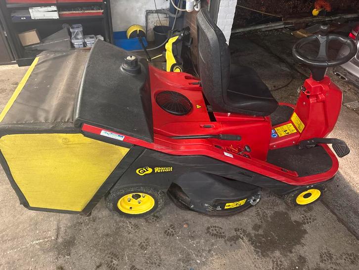 Gianni Ferrari Zitmaaier met Opvangbak, Tuin en Terras, Zitmaaiers, Gebruikt, 90 tot 120 cm, Elektrische starter, Ophalen