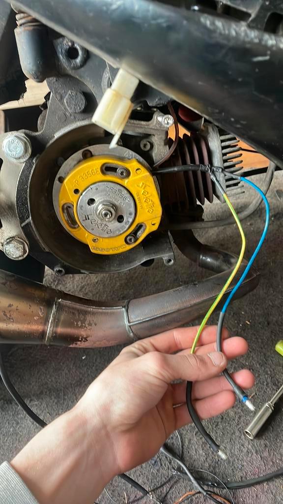 Malossi onststeling minarelli hor, Fietsen en Brommers, Brommeronderdelen | Scooters, Zo goed als nieuw, Overige typen, Ophalen of Verzenden