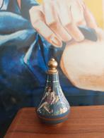 Oud Parfum Flesje met Gouden Details, Antiek en Kunst, Ophalen of Verzenden