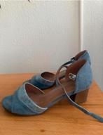 City Life lichtblauwe hakken maat 39, Kleding | Dames, Schoenen, Ophalen of Verzenden, Zo goed als nieuw, Blauw, Schoenen met lage hakken