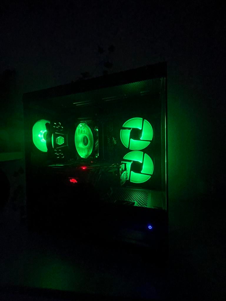 Krachtige Game PC, Computers en Software, Desktop Pc's, Zo goed als nieuw, 4 Ghz of meer, SSD, 16 GB, Met videokaart, Gaming, Virtual Reality