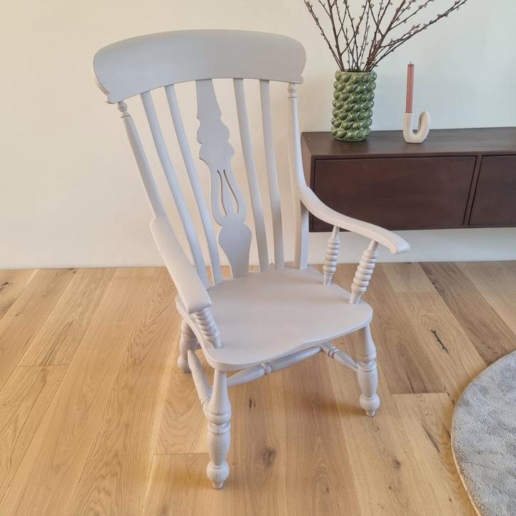 Grijze Armstoel - Gerestyled, Huis en Inrichting, Stoelen, Gebruikt, Eén, Hout, Ophalen