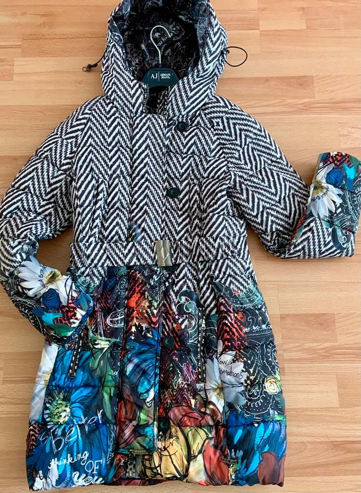 Mooie trendy jas van Desigual maat M 34/40 nieuwstaat, Kleding | Dames, Jassen | Winter, Zo goed als nieuw, Maat 38/40 (M), Overige kleuren