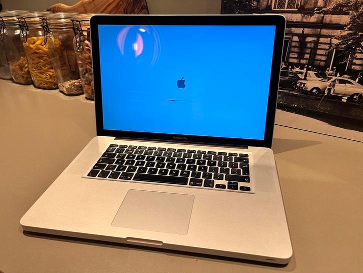 Apple MacBook Pro i7 Quad-Core – 16GB RAM – 250GB SSD, Computers en Software, Apple Macbooks, Gebruikt, MacBook Pro, 15 inch, 2 tot 3 Ghz