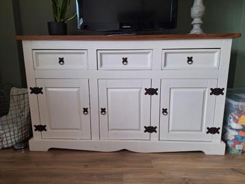 Landelijk dressoir / tv-kast beschikbaar voor biedingen