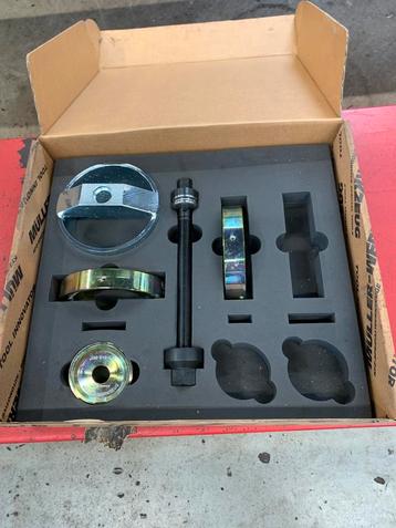 Nieuw wiellagergereedschap VAG GROEP beschikbaar voor biedingen