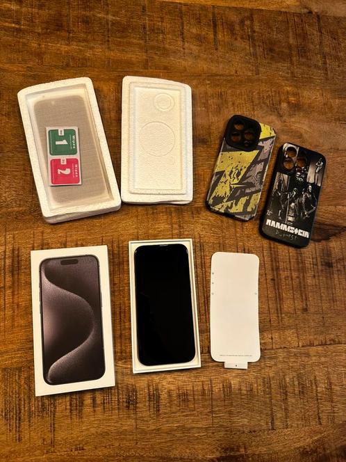 Iphone 15 Pro Zwart Volledig Nieuwstaat, Krasloos 93%, Telecommunicatie, Mobiele telefoons | Apple iPhone, Zo goed als nieuw, 128 GB