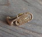 Goudkleurige pin muziekinstrument tuba, Ophalen of Verzenden, Zo goed als nieuw, Overige onderwerpen, Speldje of Pin