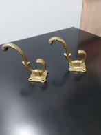 2 messing haken morgen ophalen, Ophalen, Brons