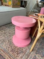 Bijzettafel roze kwantum, Huis en Inrichting, Tafels | Bijzettafels, Minder dan 55 cm, Rond, Zo goed als nieuw, Ophalen