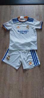 Voetbal tenue Real Madrid maat 116, Set, Maat XS of kleiner, Ophalen of Verzenden, Zo goed als nieuw