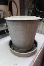 drinkemmer , antiek voor kippen. ,emmer is 35 cm hoog, Antiek en Kunst, Curiosa en Brocante, Ophalen of Verzenden