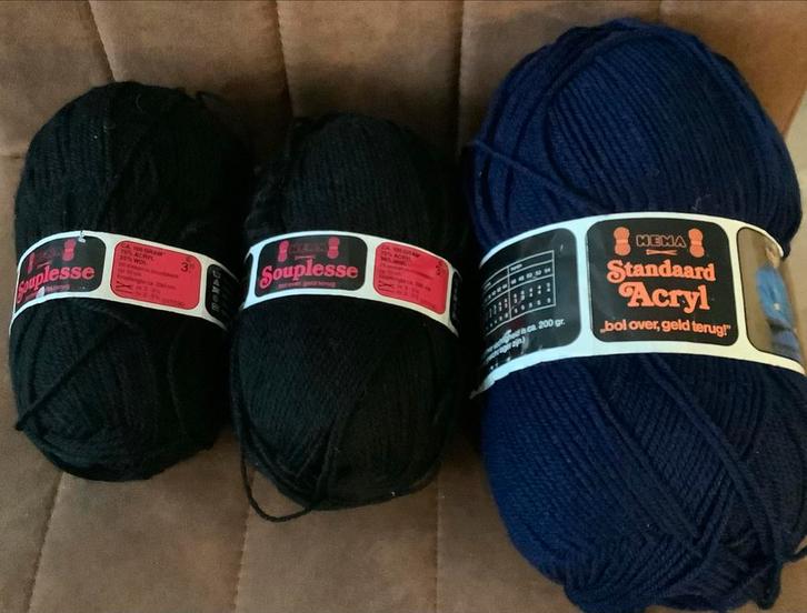 Zwart HEMA Acryl Garen - 400 gram, Hobby en Vrije tijd, Breien en Haken, Zo goed als nieuw, Breien of Haken, Wol of Garen, Ophalen of Verzenden