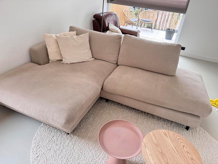 Room108 Bank Carmen chaise longue, met garantieplan, Huis en Inrichting, Banken | Complete zithoeken, Zo goed als nieuw, Stof