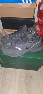 LACOSTE TRAINER REFLECTIVE 3M MAAT 46.5, Ophalen of Verzenden, Nieuw, Overige maten, Grijs