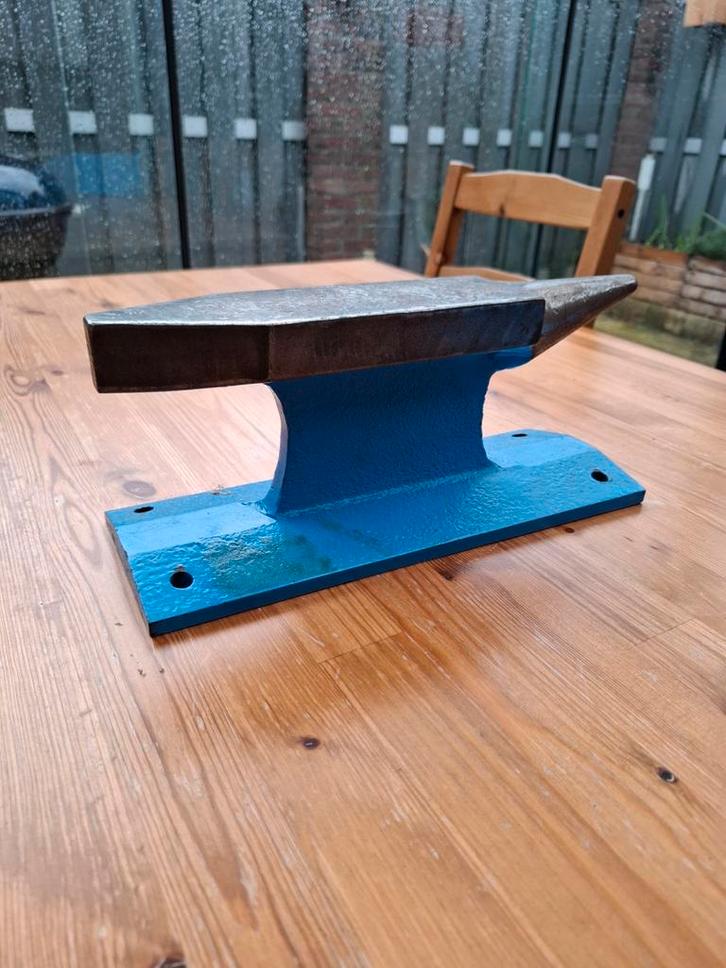 Klein aambeeldje van treinspoor - 12kg, Antiek en Kunst, Antiek | Gereedschap en Instrumenten, Ophalen