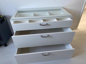 Inbouwlades met glazen front Paxkast 