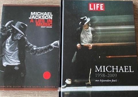 Michael Jackson 	a Life in music/LevenVanEenLegende/Forever, Boeken, Muziek, Zo goed als nieuw, Artiest, Ophalen of Verzenden