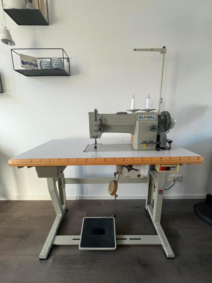 Industriële naaimachine Global WF955, Hobby en Vrije tijd, Naaimachines en Toebehoren, Zo goed als nieuw, Naaimachine, Overige merken