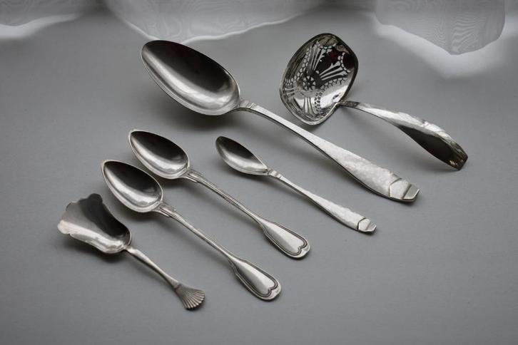 Zilver Van Kempen waaier HH envelop strooi lepel hartfilet, Antiek en Kunst, Antiek | Goud en Zilver, Zilver, Ophalen of Verzenden