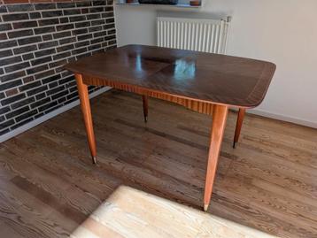 Retro Scandinavische tafel
