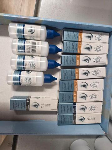 Make-up set voor wenkbrauwen en wimpers beschikbaar voor biedingen