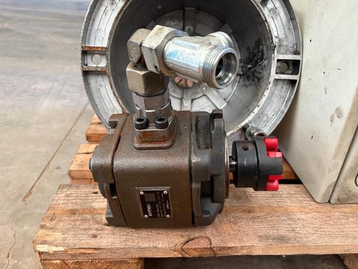 Hydraulische pomp – Hytek HGP-1A-F1R-63-0R-VPG-36, Hobby en Vrije tijd, Overige Hobby en Vrije tijd, Gebruikt, Ophalen of Verzenden