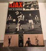 Te koop vintage boek over Ajax, Verzamelen, Ophalen of Verzenden, Gebruikt, Ajax, Boek of Tijdschrift