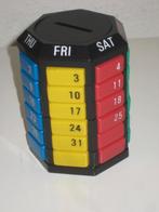 Rubik/Memphis styleJaren '80 spaarpot kalender bureau access, Ophalen of Verzenden, 500 t/m 1500 stukjes, Zo goed als nieuw