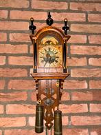 Antieke Wandklok met Maanfase & Bloemmotief, Antiek en Kunst, Antiek | Klokken, Ophalen